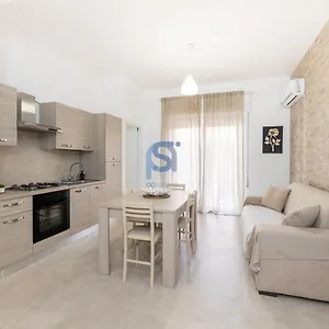 Apartment Al Posto Giusto - Self Check In, Cefalu